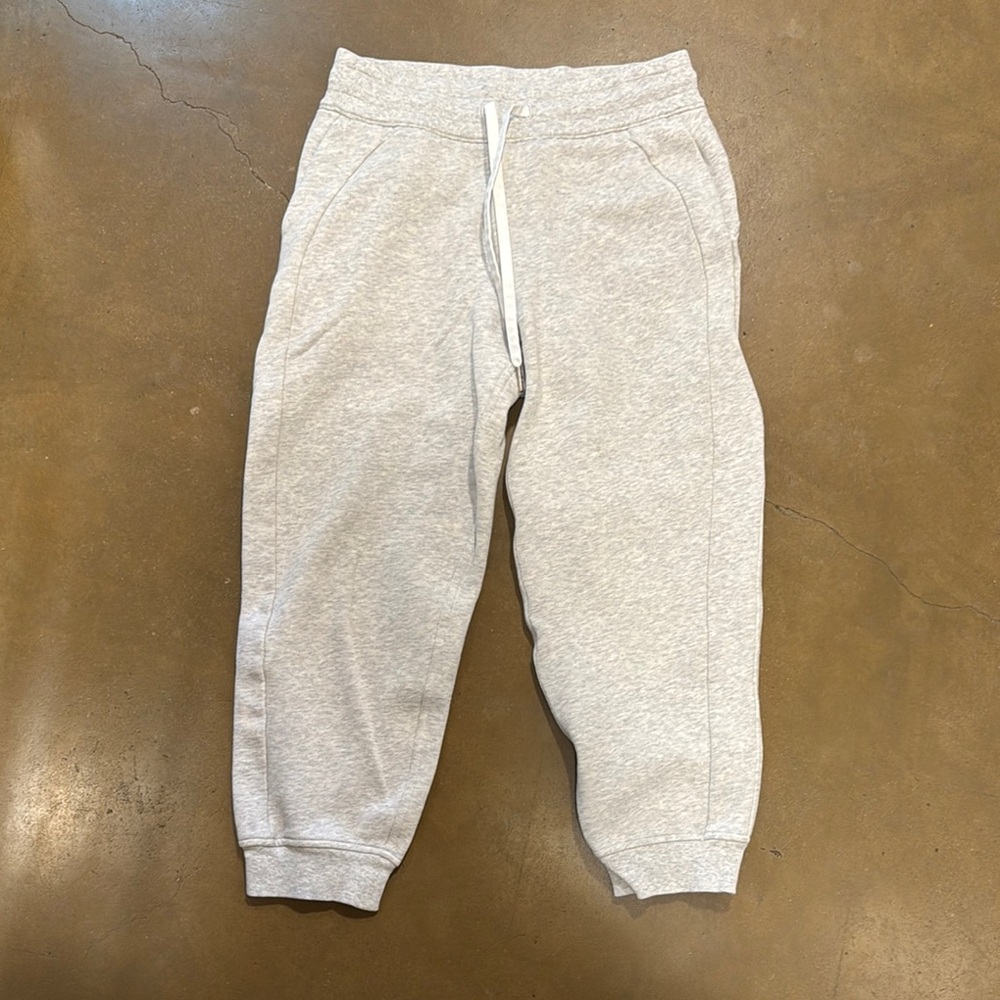 Like New Lululemon Cropped Sweats
